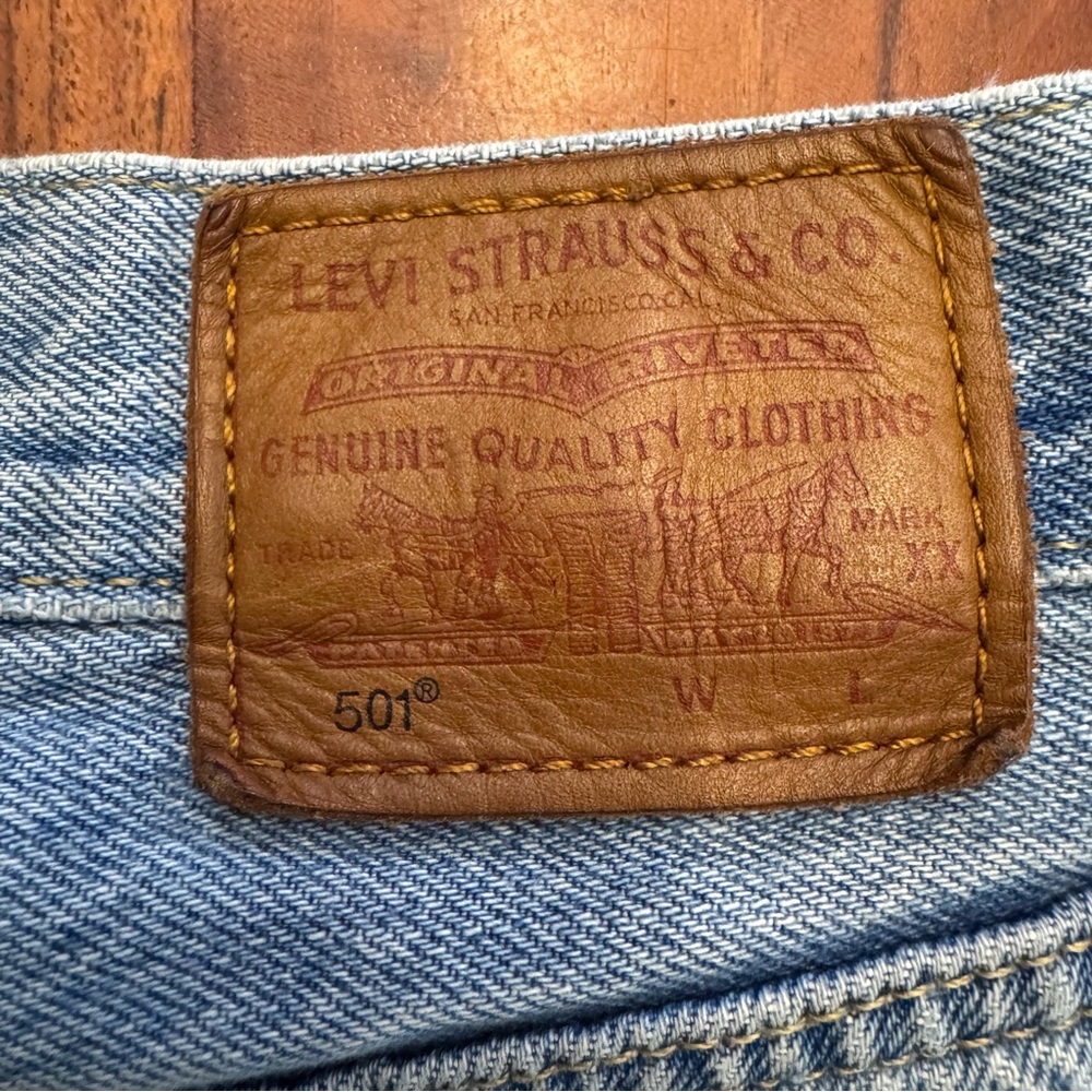 Levi’s 501 Original Light Washed Denim Casual High Rise Jeans 31 Inches Waist. - Picture 4 of 16